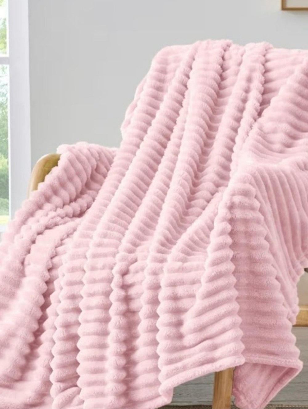 Super Soft Pink Ribbed Throw Blanket 120cm x 200cm (47" x 79") in sealed package